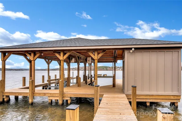 $3,400,000 | 8058 Edgewater Drive, Norwood, NC 28128