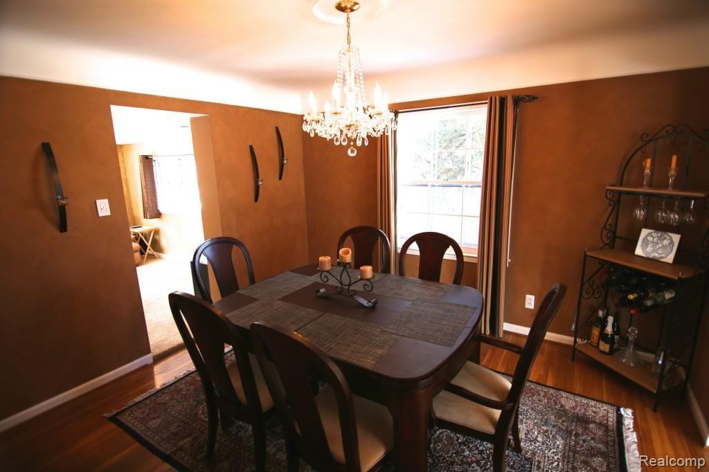 1437 Yorkshire Road Grosse Pointe, MI 48230 - Photo 5 of 15 GNML9912.jpg