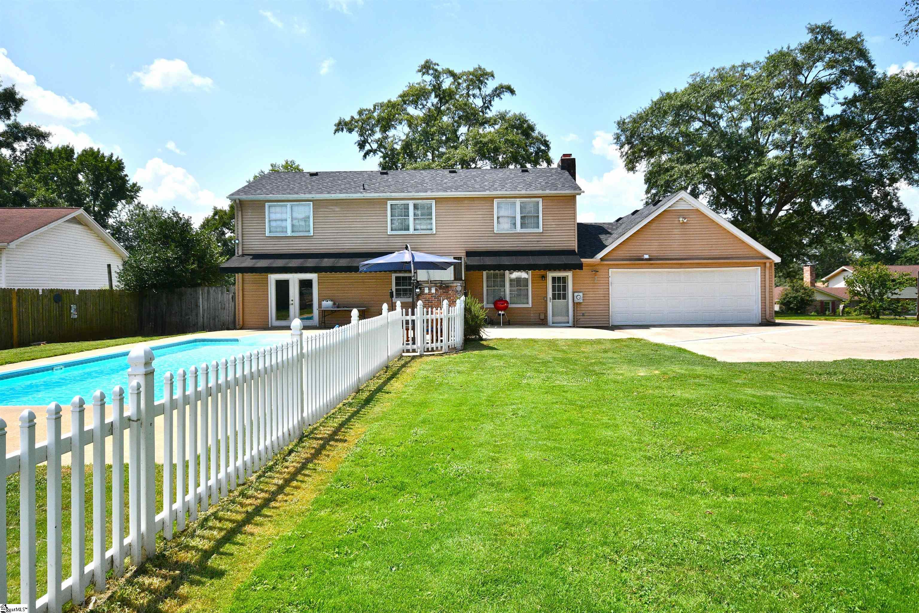 419 Adams Mill Road Mauldin, SC 29662 - Photo 4 of 36 Gallery Image 4