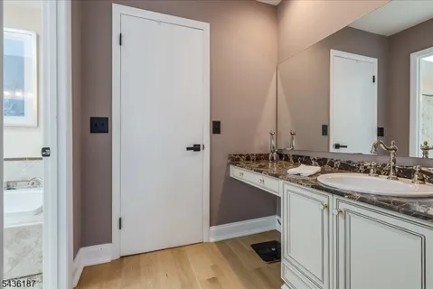$785,000 | 35 Indian Run, Watchung, NJ 07069