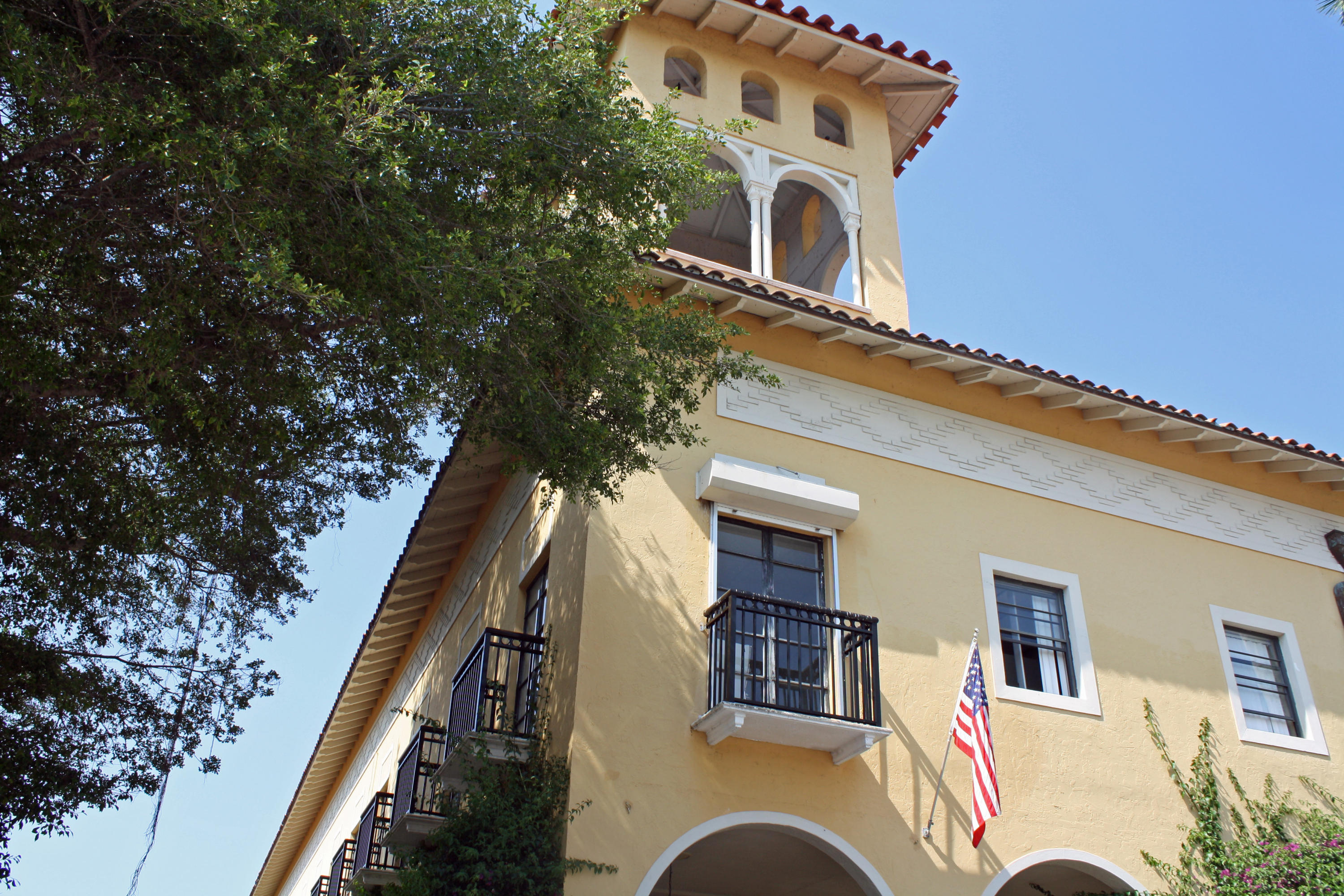 151 South Country Club Boulevard Boca Raton, FL 33487 - Photo 42 of 48 Royal Palm Plaza