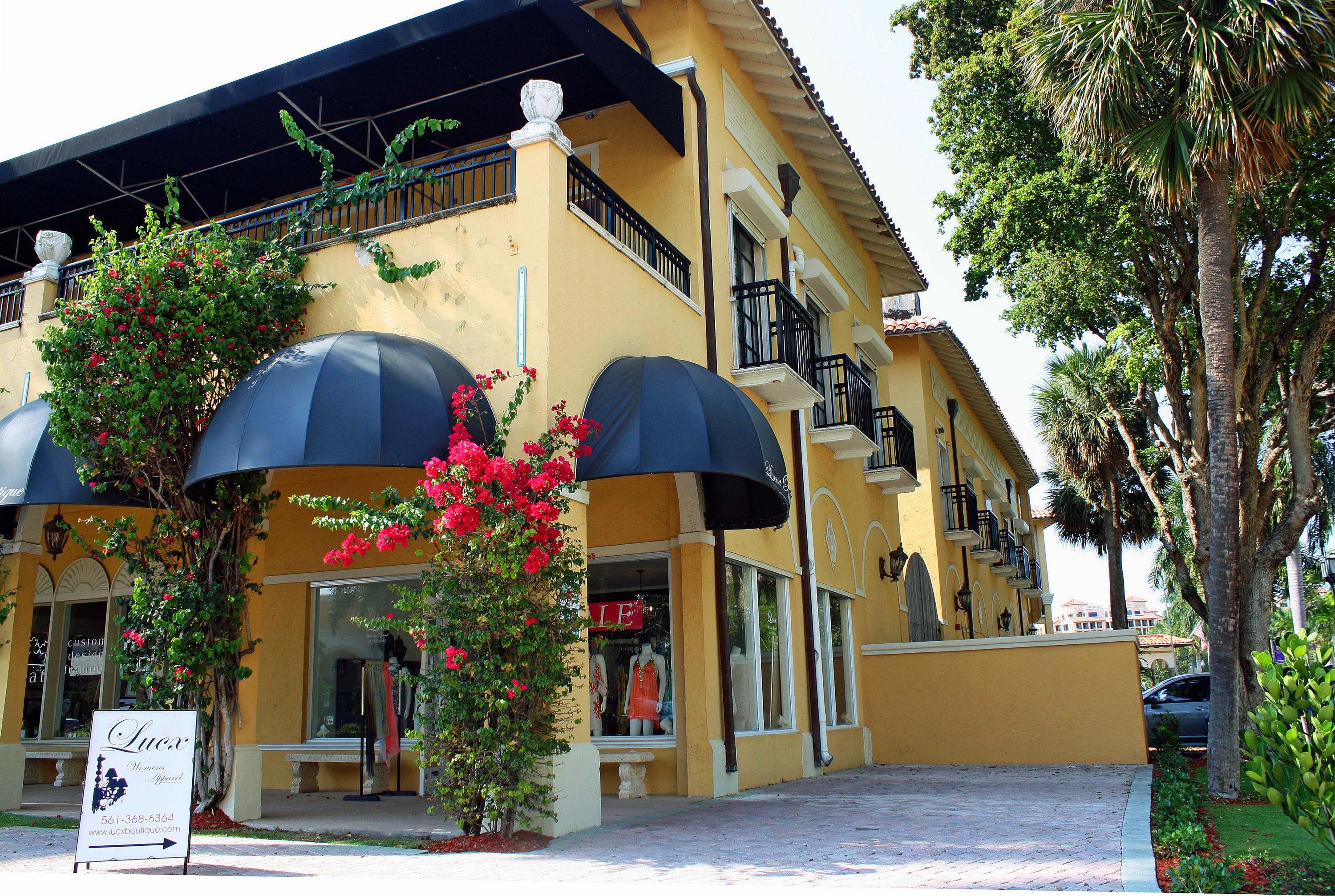 151 South Country Club Boulevard Boca Raton, FL 33487 - Photo 45 of 48 Royal Palm Shops