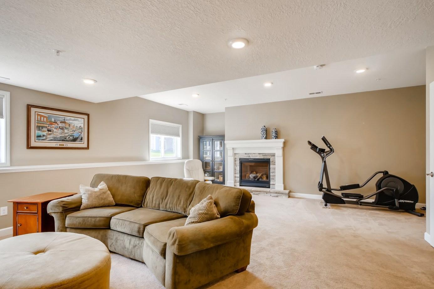 9157 Compass Pointe Road Woodbury, MN 55129 - Photo 25 of 28 Gallery Image 25