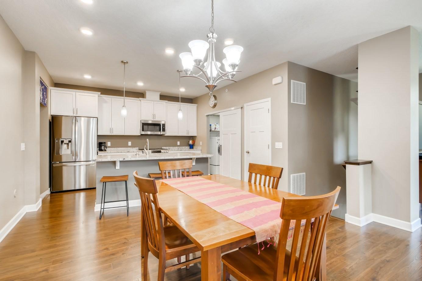 9157 Compass Pointe Road Woodbury, MN 55129 - Photo 6 of 28 Gallery Image 6