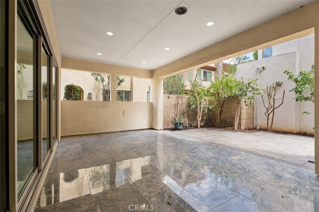 123 Interval Irvine, CA 92618 - Photo 16 of 75 a view of livingroom with window