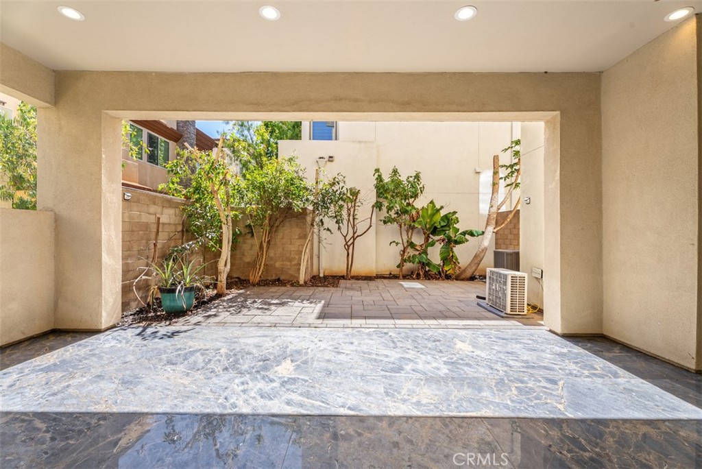 123 Interval Irvine, CA 92618 - Photo 17 of 75