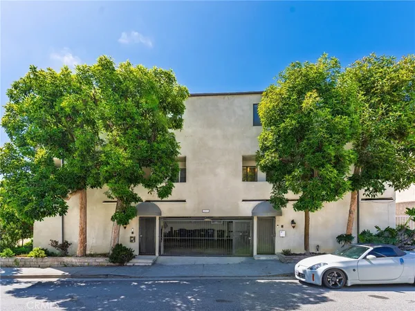 $5,200 | 355 Pershing Drive, Unit B, Playa del Rey, CA 90293