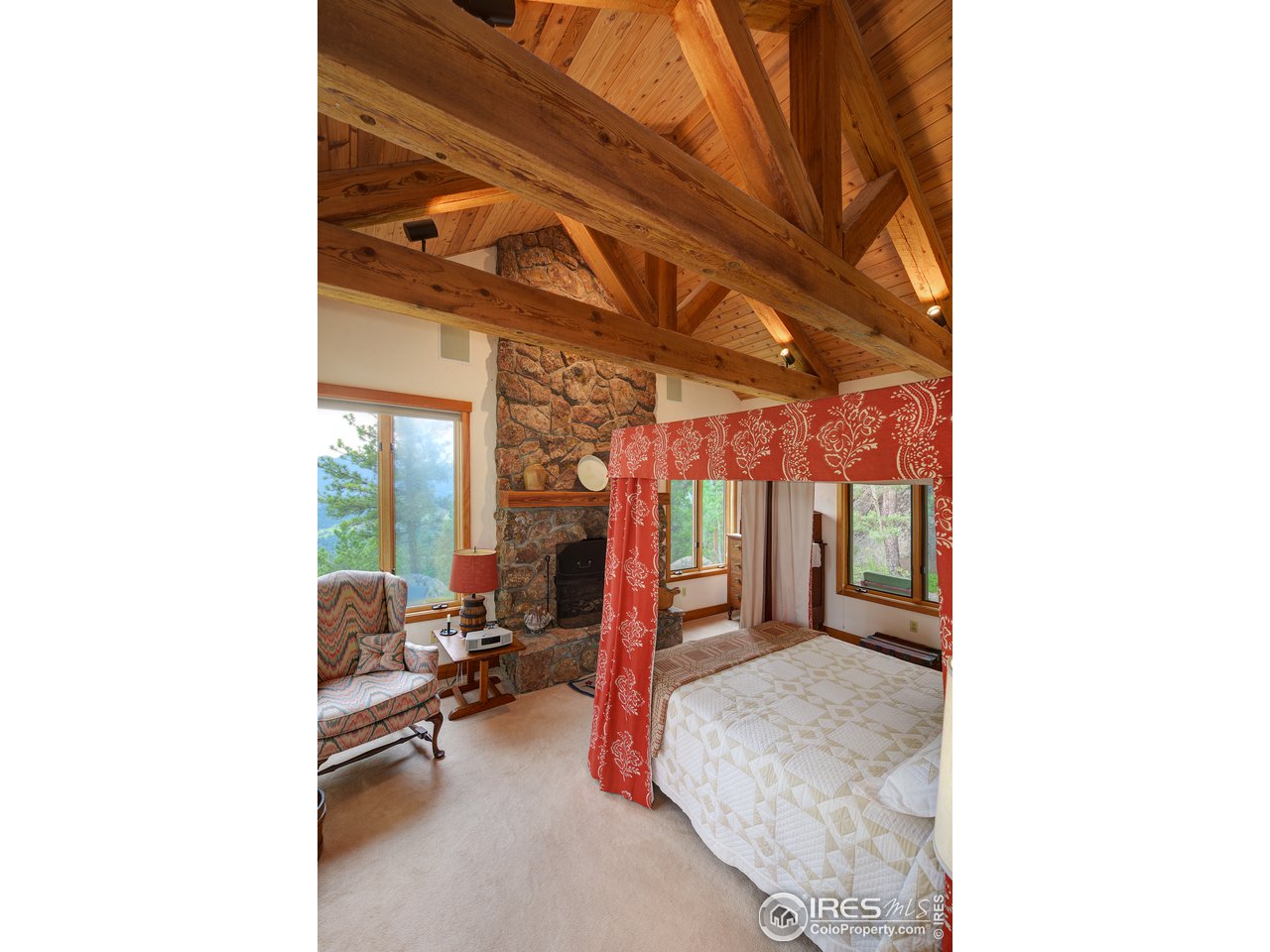 6171 Flagstaff Road Boulder, CO 80302 - Photo 17 of 40 a outdoor space with lots of counter top space