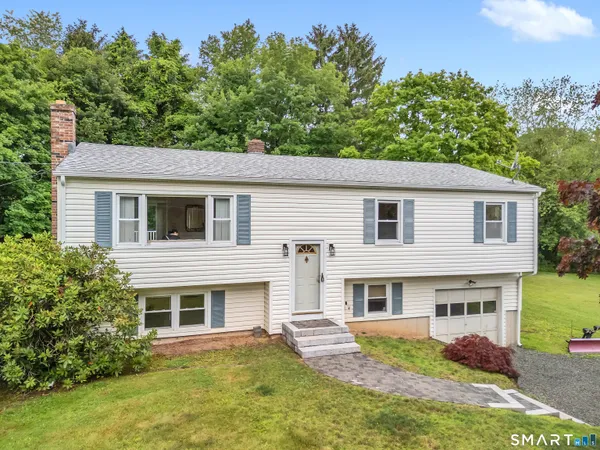 $535,000 | 1144 Long Hill Road, Guilford, CT 06437