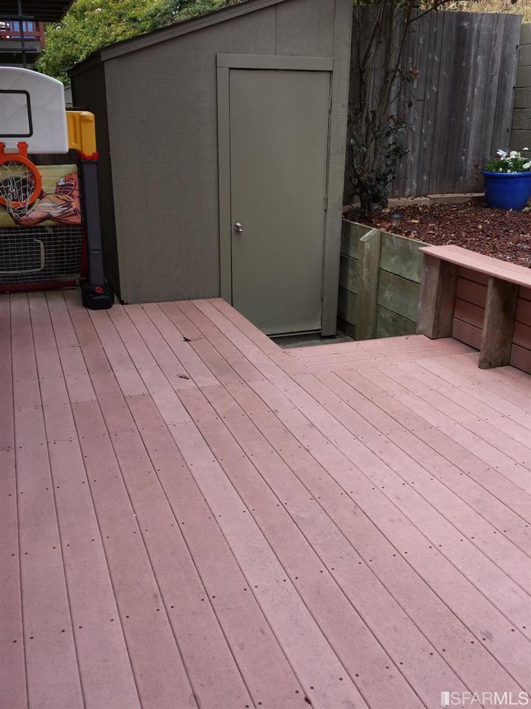 927 Linda Mar Boulevard Pacifica, CA 94044 - Photo 14 of 23