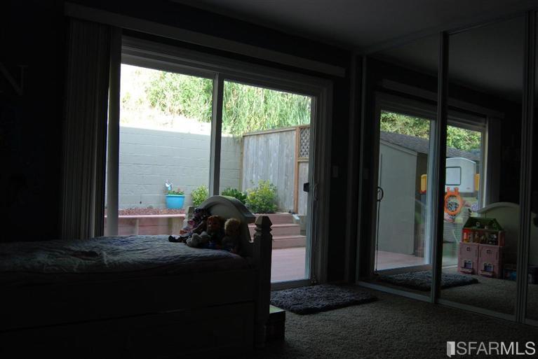 927 Linda Mar Boulevard Pacifica, CA 94044 - Photo 10 of 23