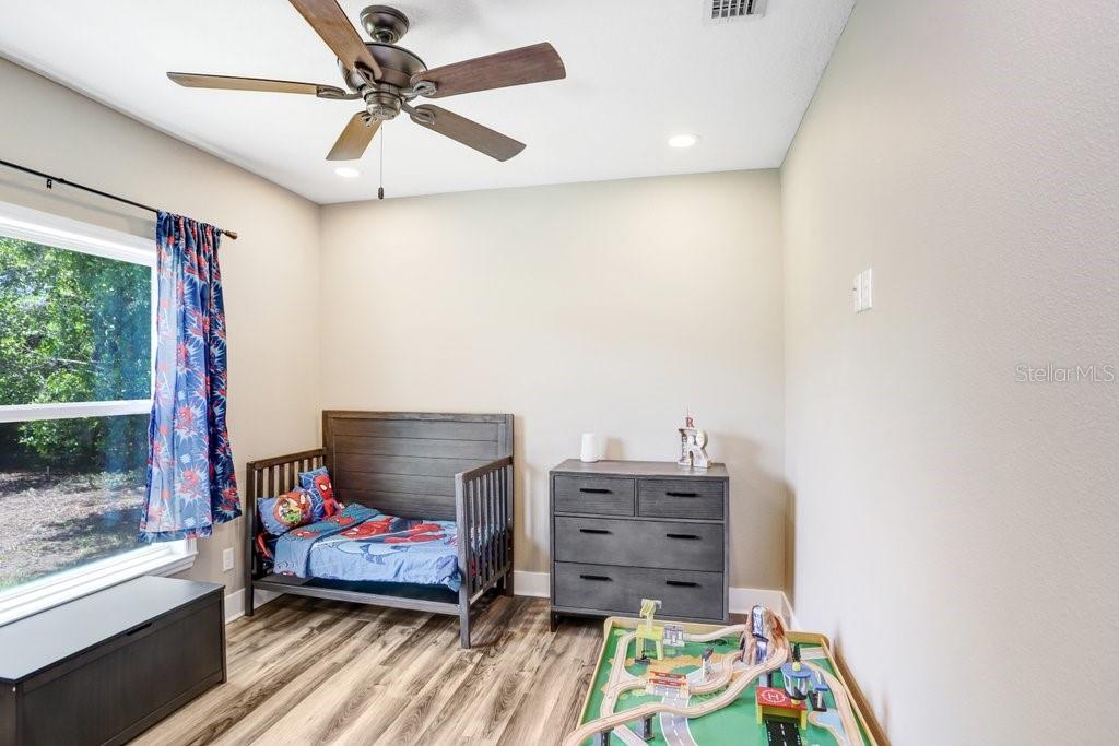 618 Oak Ridge Drive Brandon, FL 33510 - Photo 13 of 38