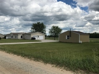 8497 South Loomis Road Shepherd, MI 48883 - Photo 5 of 34 1832718-4.JPG