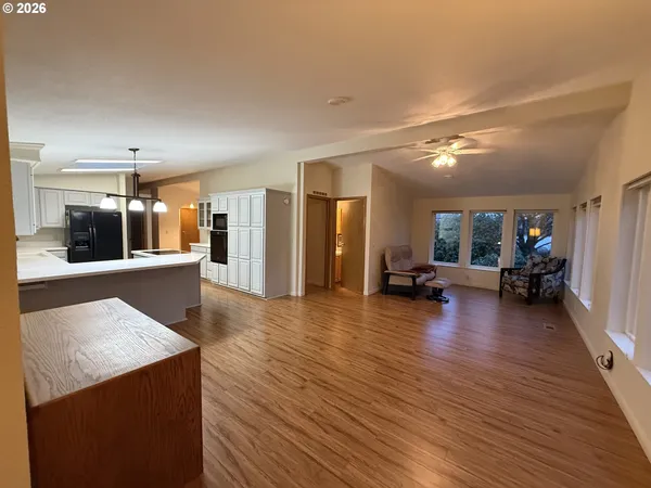 $315,000 | 3355 North Delta Highway, Unit 105, Eugene, OR 97408