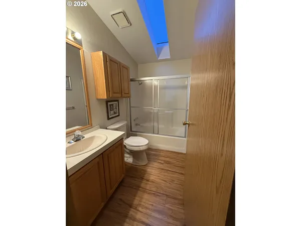 $315,000 | 3355 North Delta Highway, Unit 105, Eugene, OR 97408