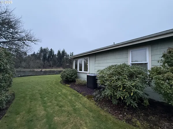 $315,000 | 3355 North Delta Highway, Unit 105, Eugene, OR 97408