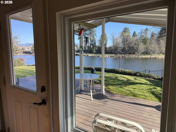 $315,000 | 3355 North Delta Highway, Unit 105, Eugene, OR 97408