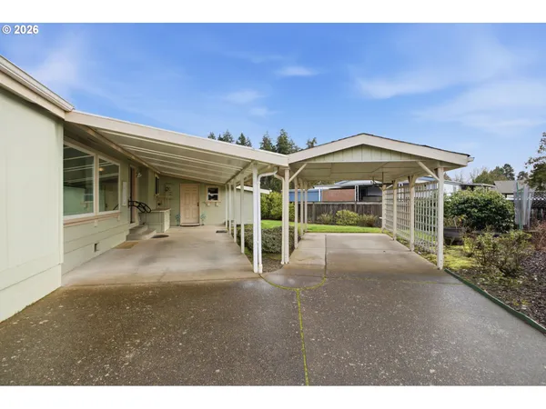 $315,000 | 3355 North Delta Highway, Unit 105, Eugene, OR 97408