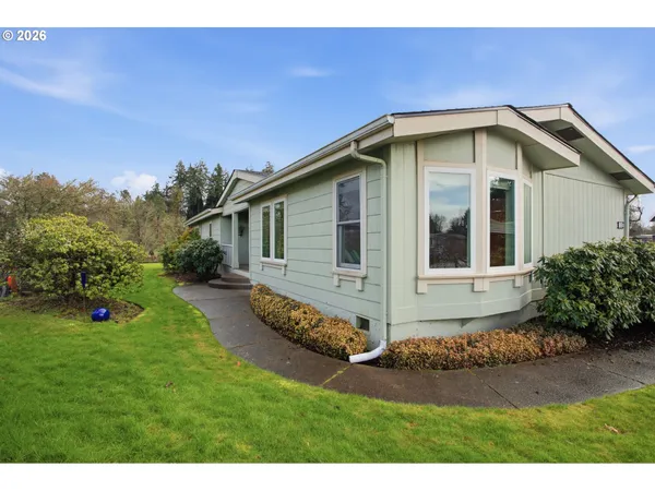 $315,000 | 3355 North Delta Highway, Unit 105, Eugene, OR 97408