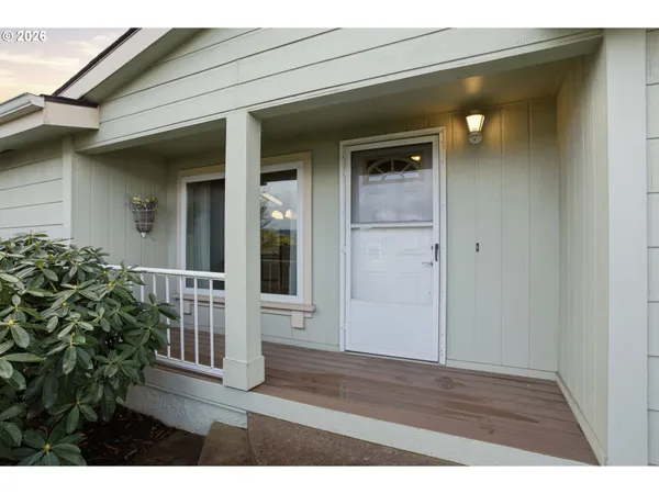 $315,000 | 3355 North Delta Highway, Unit 105, Eugene, OR 97408