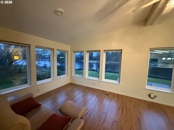 $315,000 | 3355 North Delta Highway, Unit 105, Eugene, OR 97408