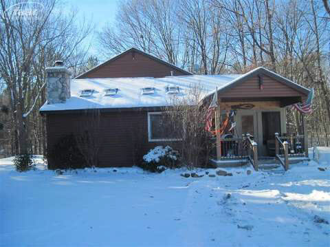 9293 Hubbard Road Davison, MI 48423 - Photo 2 of 21 20388733-1.JPG