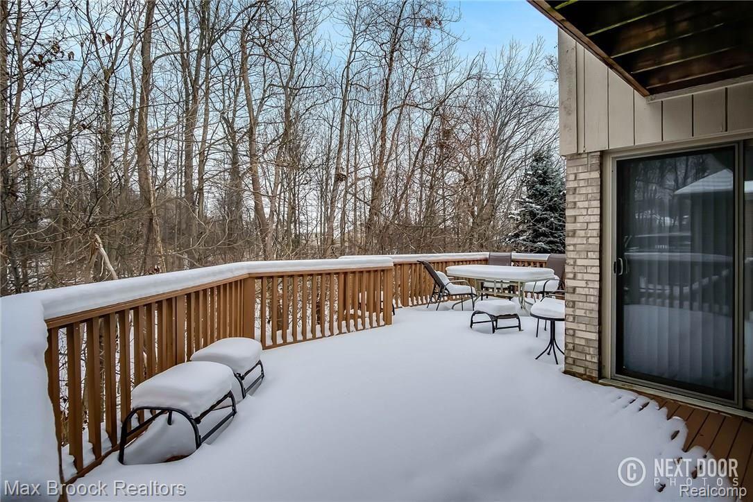 519 Misty Brook Lane Rochester, MI 48307 - Photo 9 of 54 _DSF3989_blended.jpg
