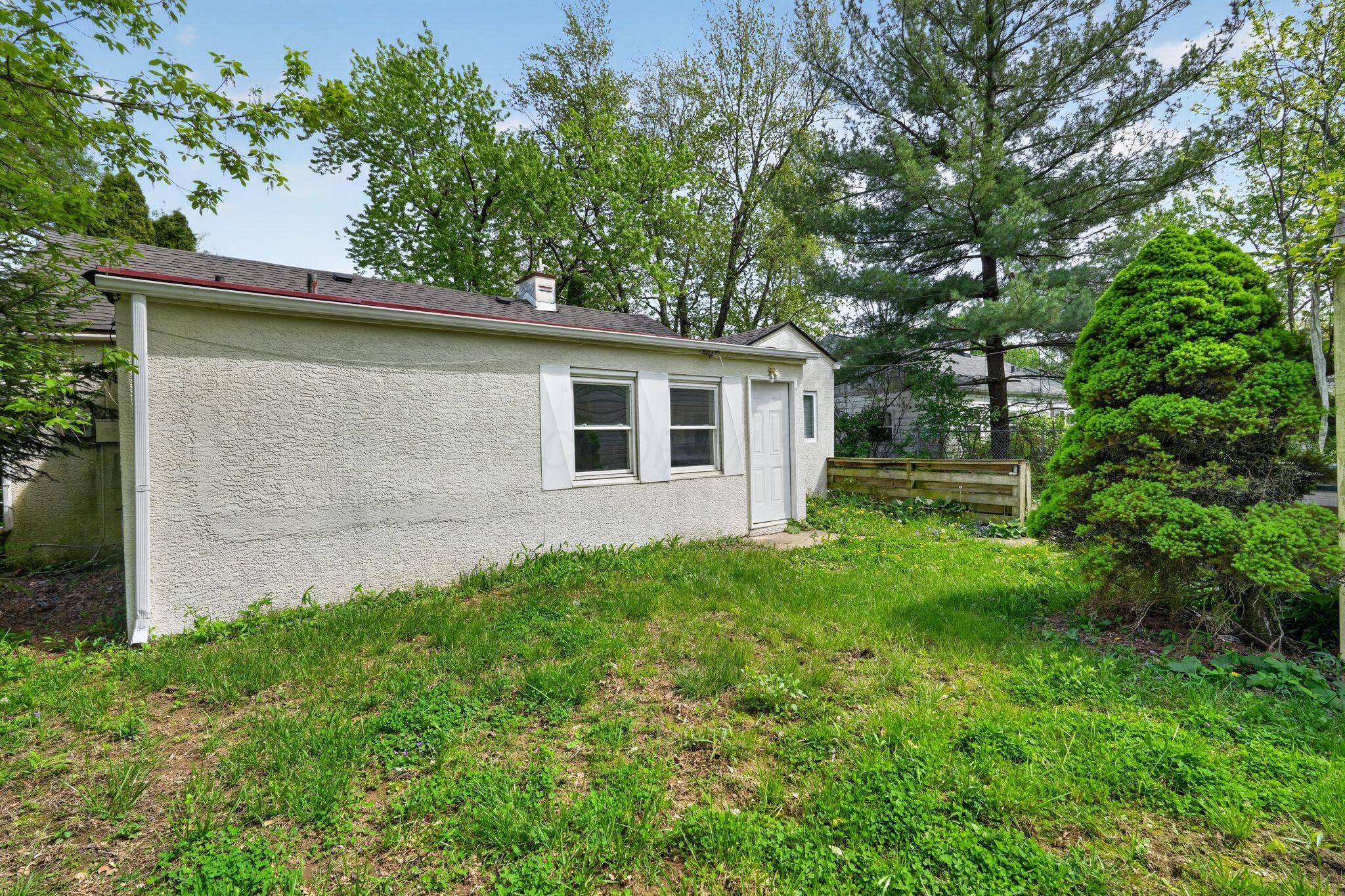 417 South Hampton Road Columbus, OH 43213 - Photo 3 of 31 Gallery Image 3