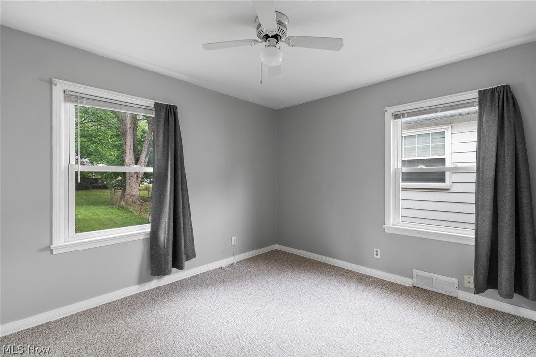 535 Massillon Road Akron, OH 44306 - Photo 12 of 25 Gallery Image 12