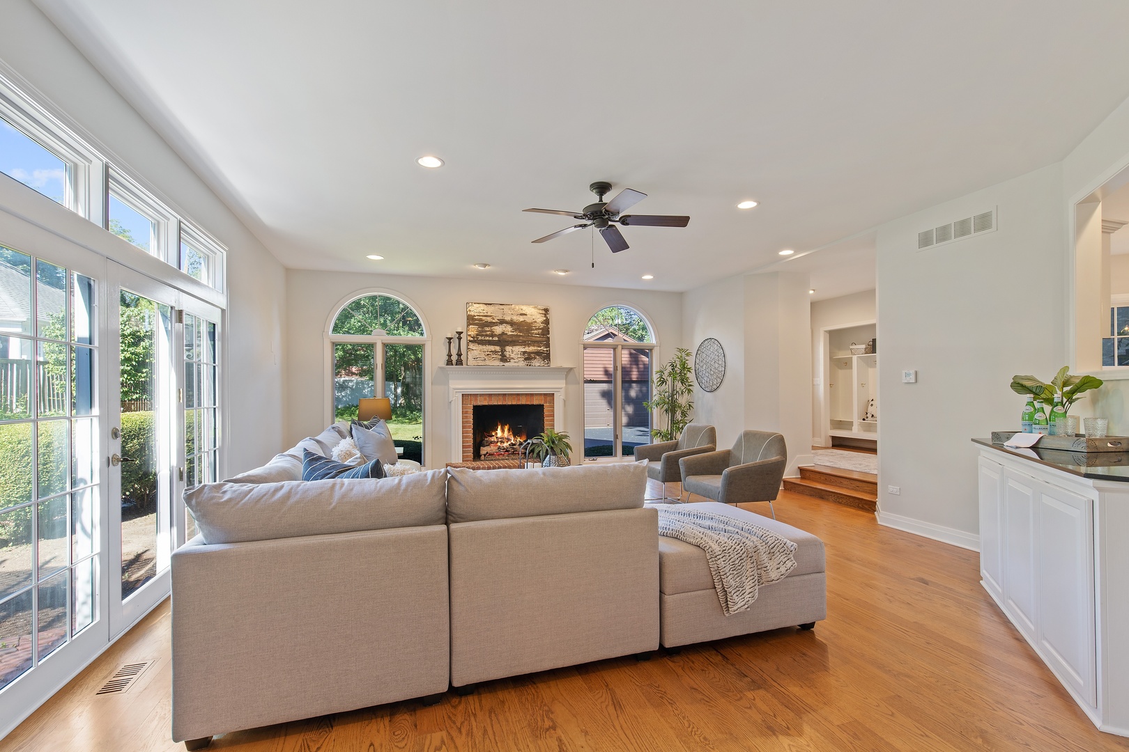 330 Radcliffe Way Hinsdale, IL 60521 - Photo 13 of 28