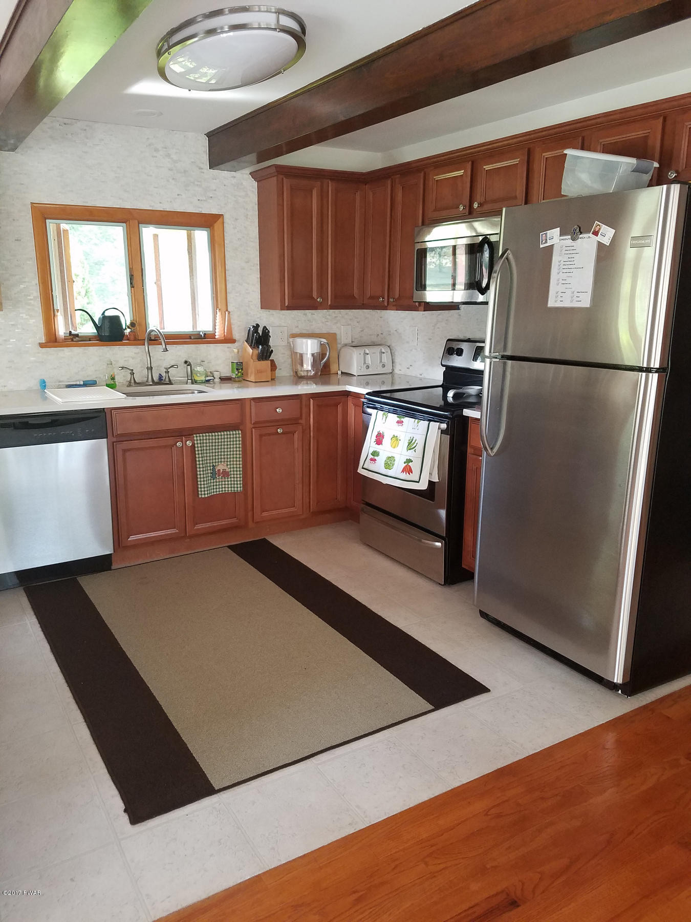 109 Roemerville Road Greentown, PA 18426 - Photo 9 of 29 Kitchen