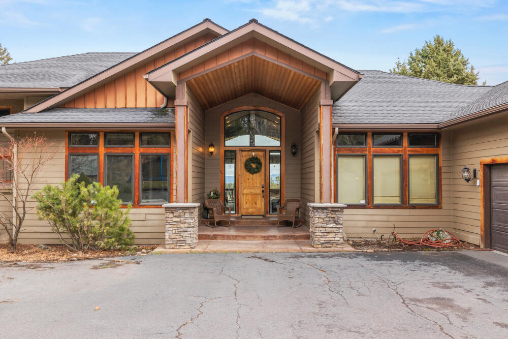 6447 Jake Road Klamath Falls, OR 97601 - Photo 2 of 59