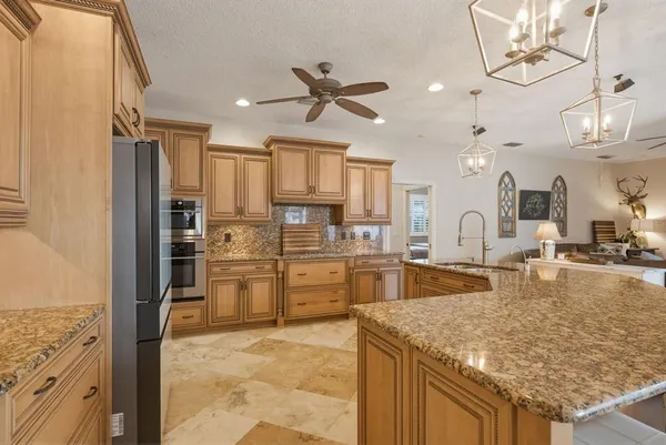 $939,000 | 2016 Swan Lane, Palm Harbor, FL 34683