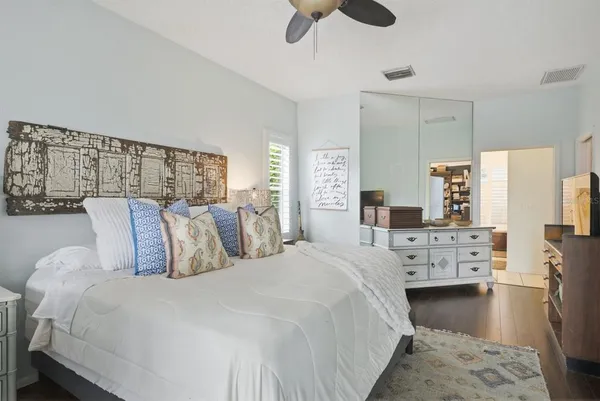 $939,000 | 2016 Swan Lane, Palm Harbor, FL 34683