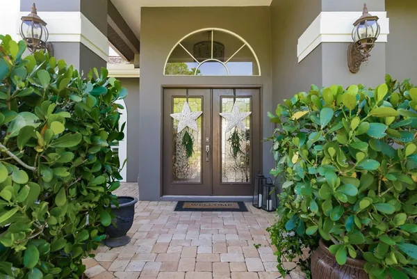 $939,000 | 2016 Swan Lane, Palm Harbor, FL 34683