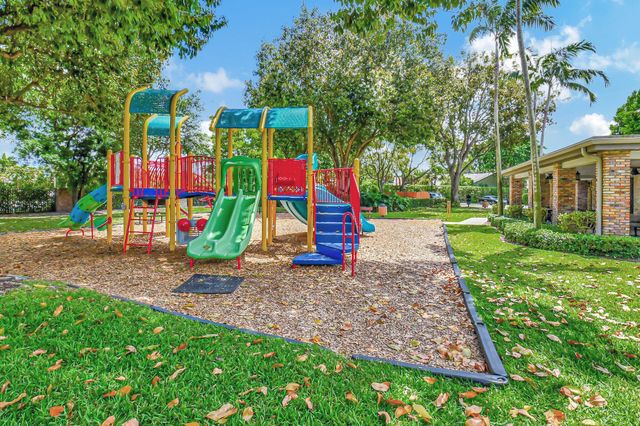 $1,310,000 | 4418 Woodfield Boulevard, Boca Raton, FL 33434