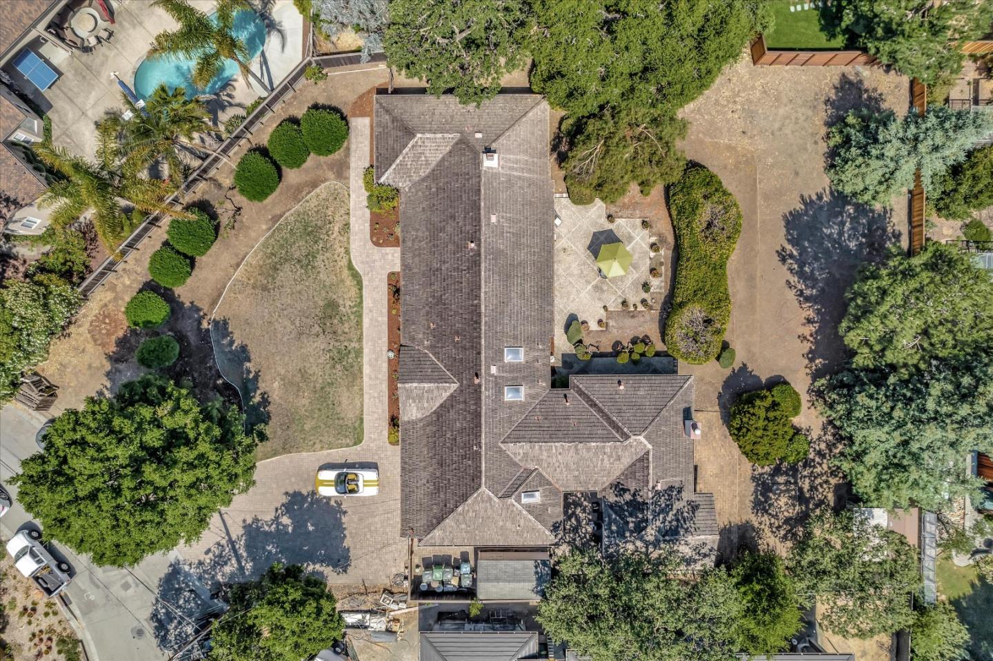 4150 Rincon Circle Palo Alto, CA 94306 - Photo 30 of 32 an aerial view of a house with yard