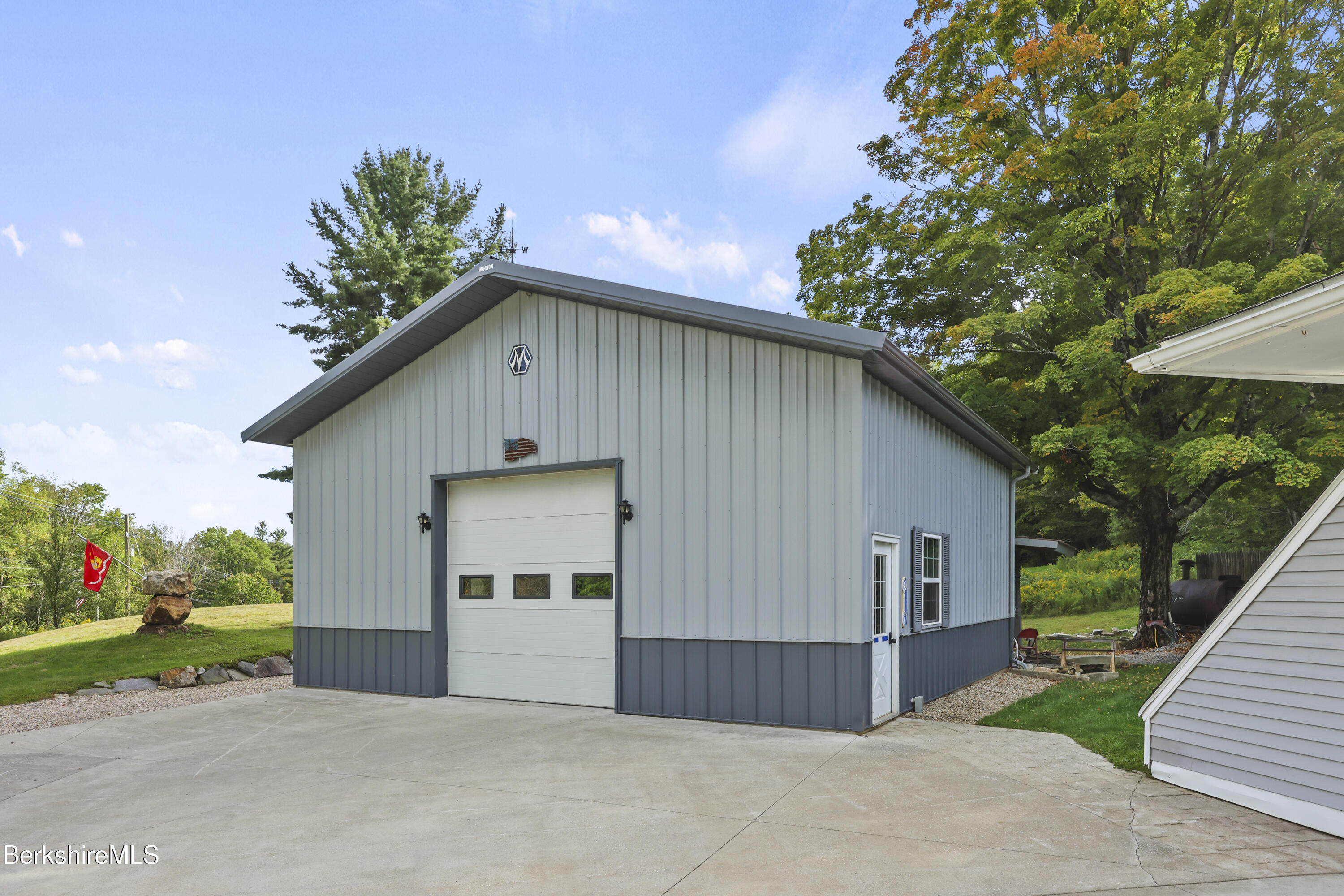 477 South Washington State Road Washington, MA 01223 - Photo 41 of 45 300 Garage