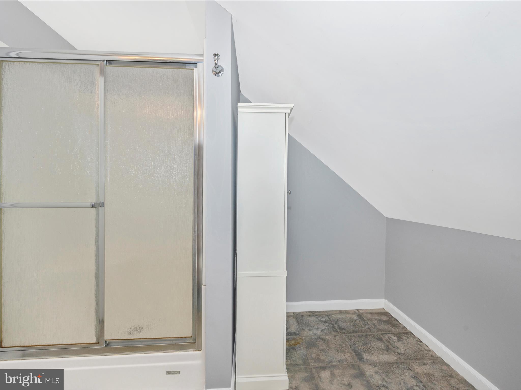 204 E Road Mount Airy, MD 21771 - Photo 30 of 51 Bathroom
