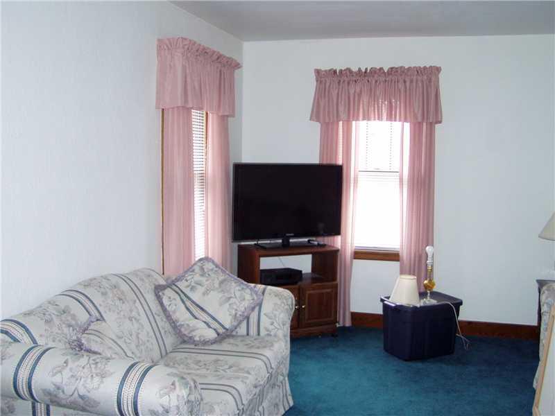 27 Blanche Road Fredericktown, PA 15333 - Photo 2 of 24 Living Room.