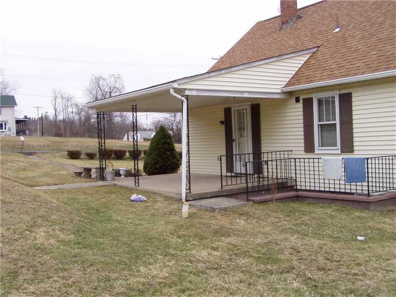 27 Blanche Road Fredericktown, PA 15333 - Photo 16 of 24 Patio/Deck. Covered Rear Patio