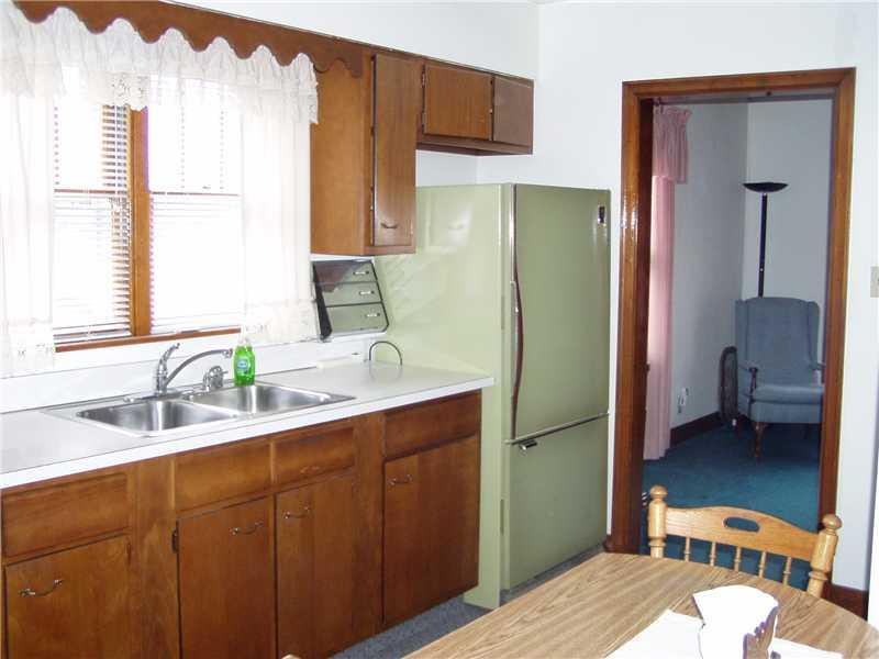 27 Blanche Road Fredericktown, PA 15333 - Photo 7 of 24 Kitchen.