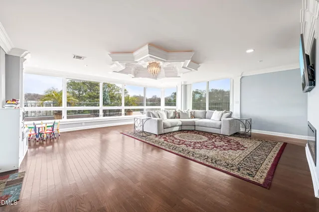 $805,000 | 620 Martin Luther King Junior Boulevard, Unit 601, Chapel Hill, NC 27514