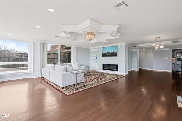 $805,000 | 620 Martin Luther King Junior Boulevard, Unit 601, Chapel Hill, NC 27514