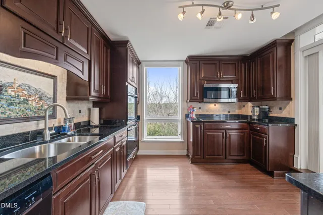 $805,000 | 620 Martin Luther King Junior Boulevard, Unit 601, Chapel Hill, NC 27514