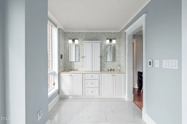 $805,000 | 620 Martin Luther King Junior Boulevard, Unit 601, Chapel Hill, NC 27514