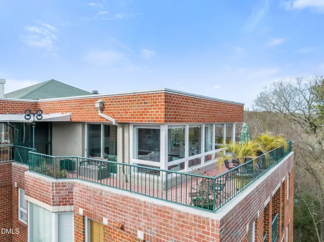 $805,000 | 620 Martin Luther King Junior Boulevard, Unit 601, Chapel Hill, NC 27514