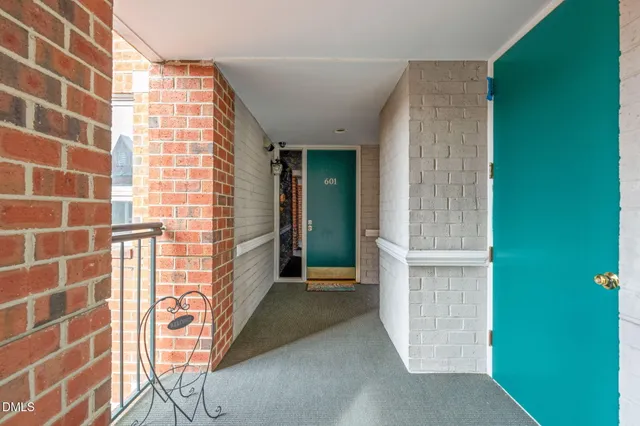 $805,000 | 620 Martin Luther King Junior Boulevard, Unit 601, Chapel Hill, NC 27514