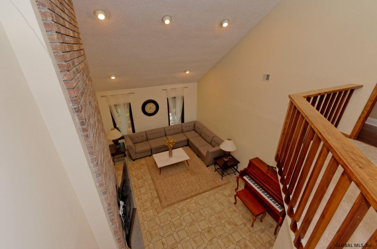 2239 Pine Ridge Road Niskayuna, NY 12309 - Photo 4 of 25 Photo 4