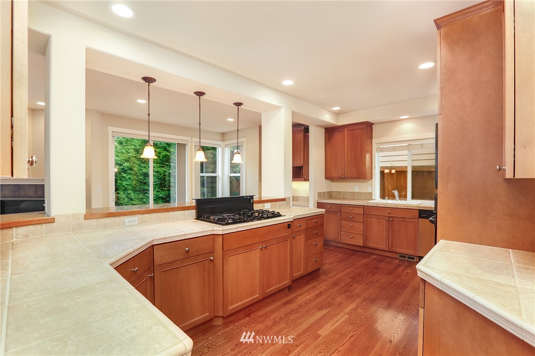 3518 157th Place Southeast Bothell, WA 98012 - Photo 8 of 25 Gallery Image 8